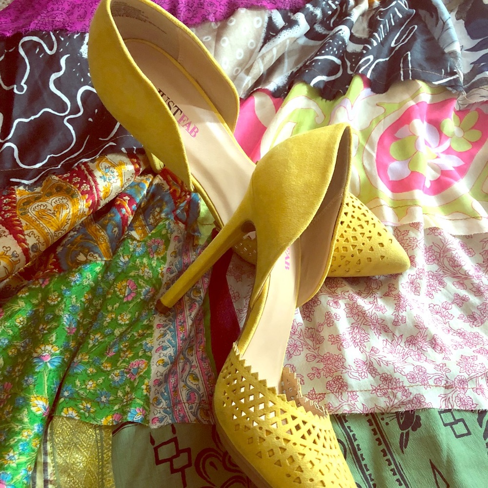 Just Fab Yellow Shoes